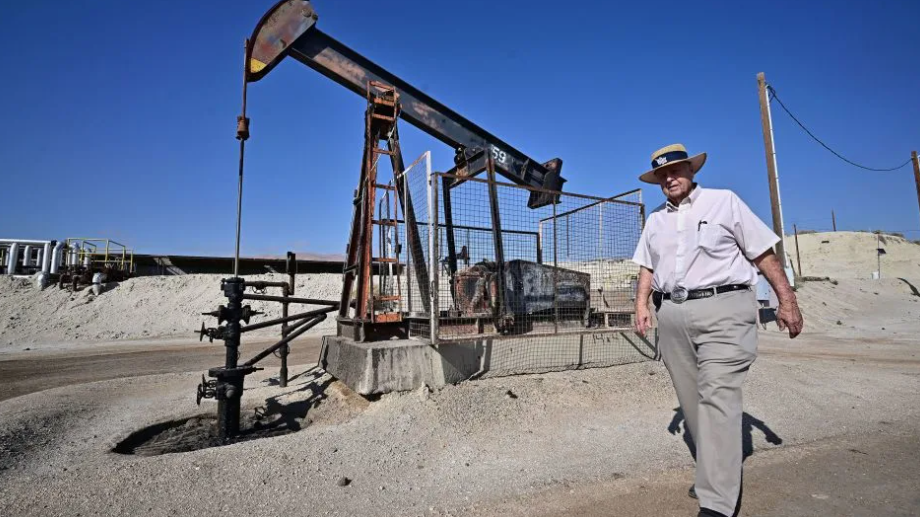 Mỹ đang sản xuất dầu nhiều hơn bất kỳ quốc gia nào trong lịch sử